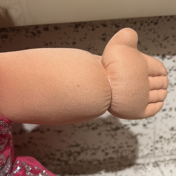 Cabbage Patch Kid 2005 - Picture 9 of 11